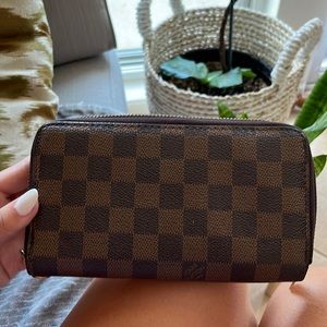 Louis Vuitton Clutch Wallet